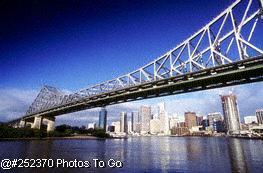 Bridge w/ city skyline, Brisbane